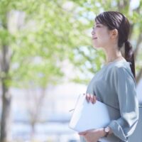 書評 『好きなことだけで生きる』ドラ・トーザン