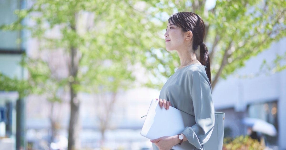 書評　『好きなことだけで生きる』ドラ・トーザン